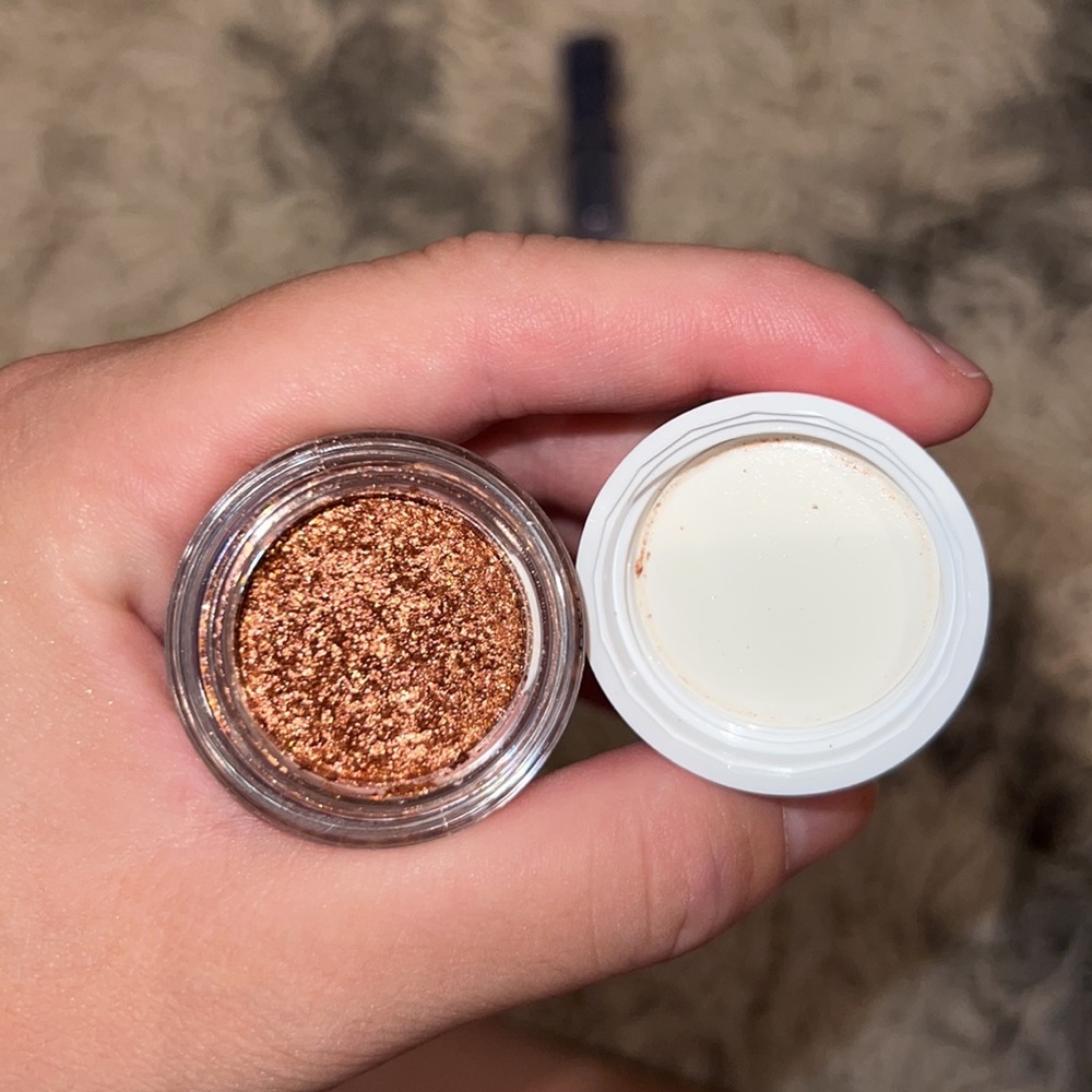 Glow essentials make up set - Picture 5 of 6